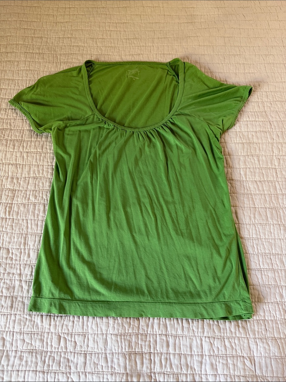 Ann Taylor Bright Green Scoop Neck Short Sleeve Tee